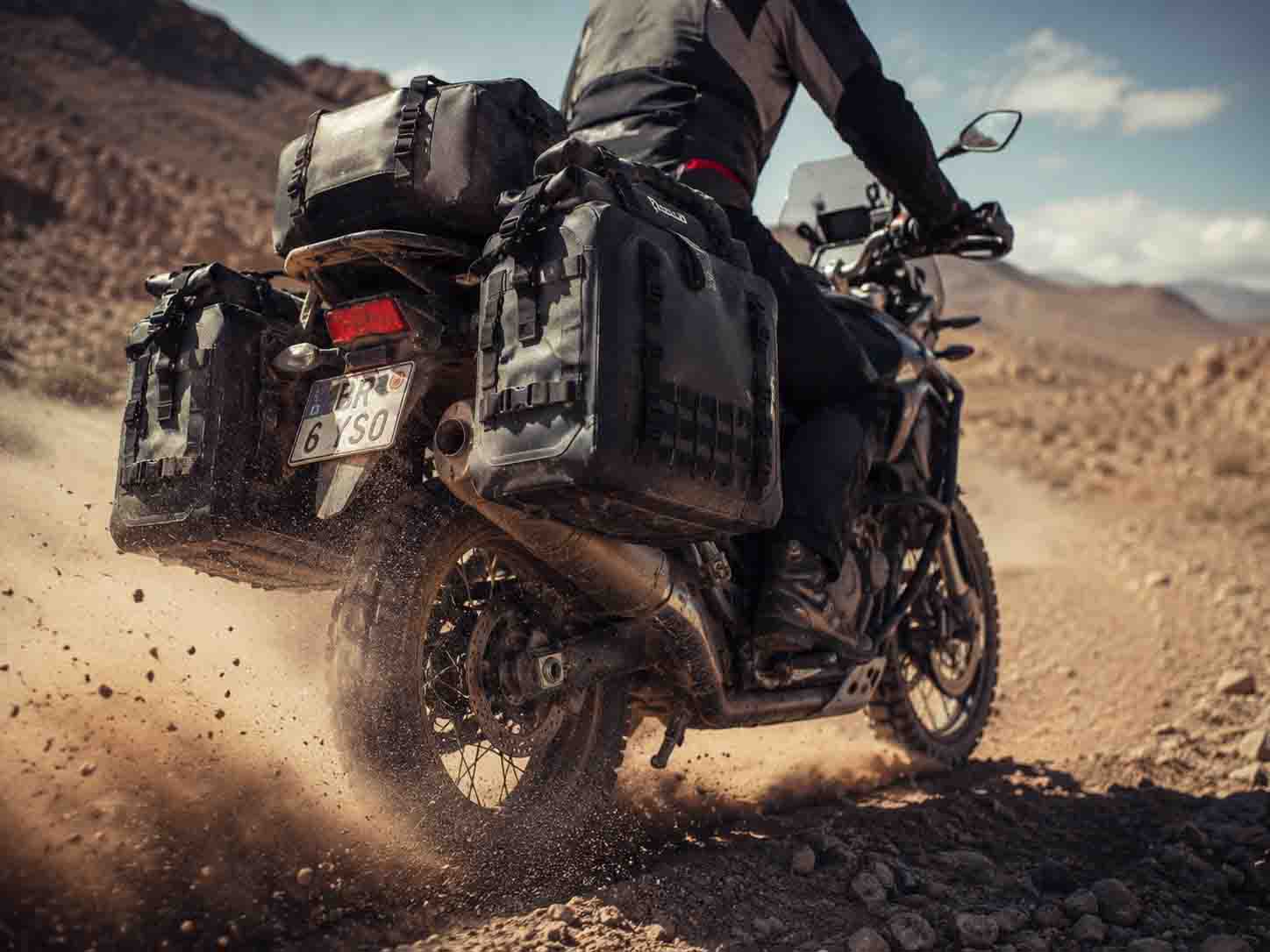 Rekayasa untuk Ekstrem: Bagasi Sepeda Motor Tahan Air OEM yang Selamat dari Kecelakaan