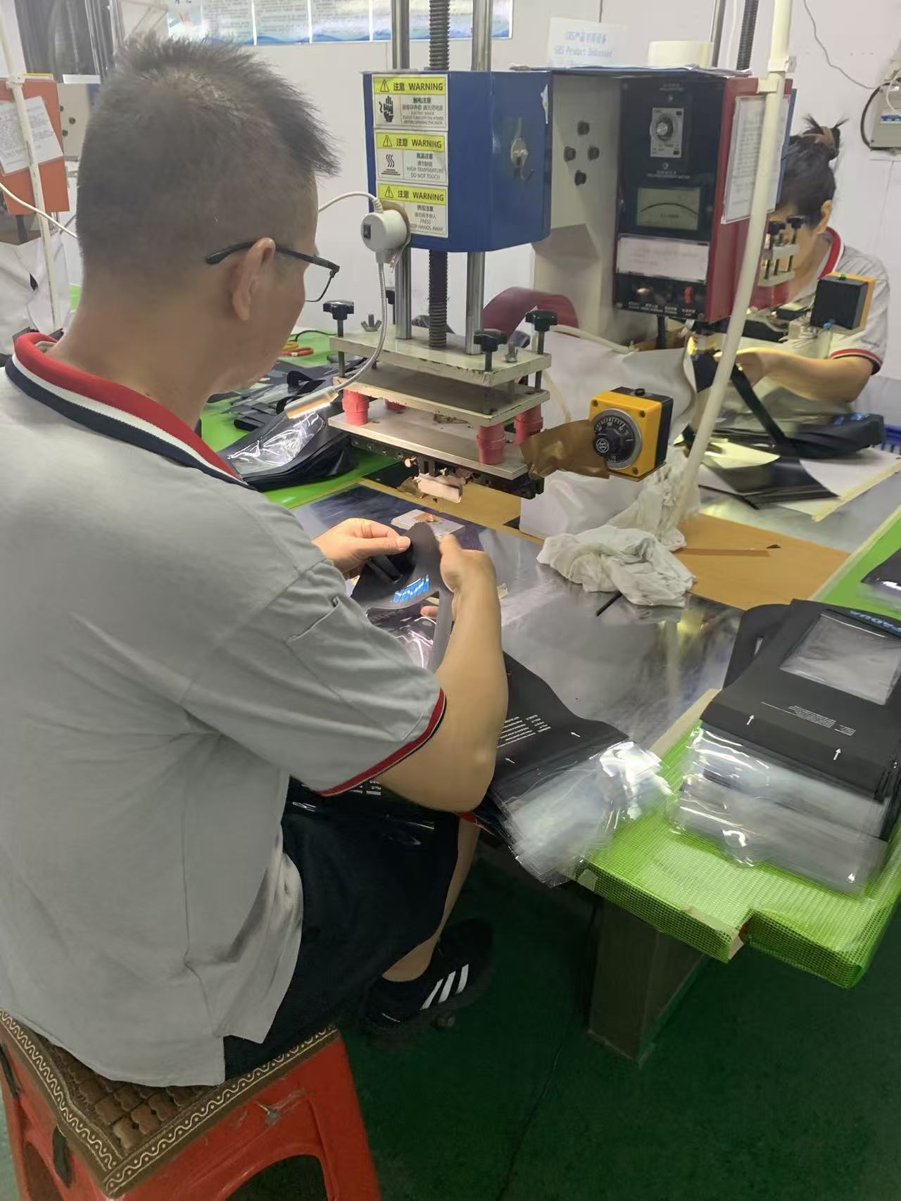 Produsen Kantong Kering Tahan Air: Kemampuan Pabrik dan Proses Produksi
